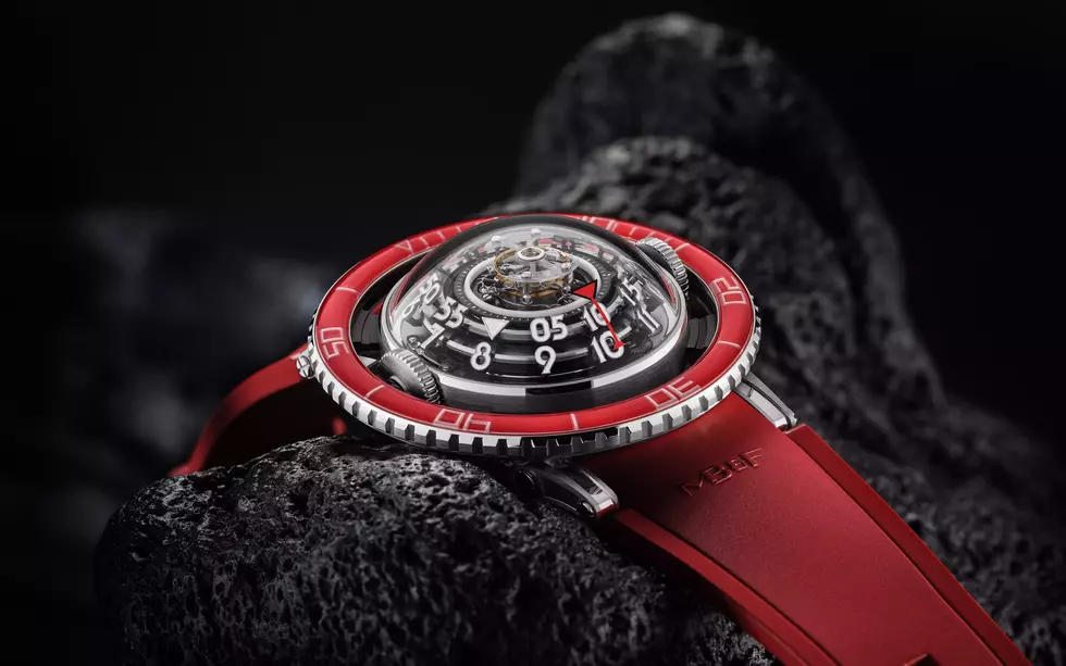 FLOATING BEZEL