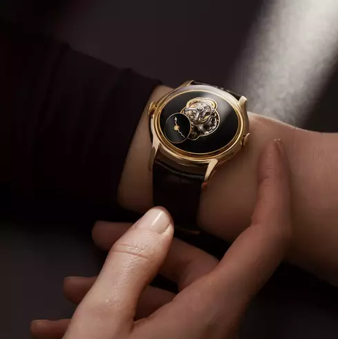 INTIMATE TIME INDICATION