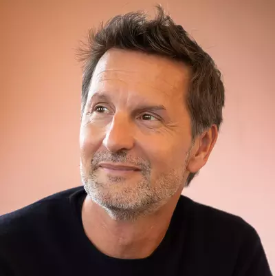 MAXIMILIAN BUSSER PORTRAIT 5