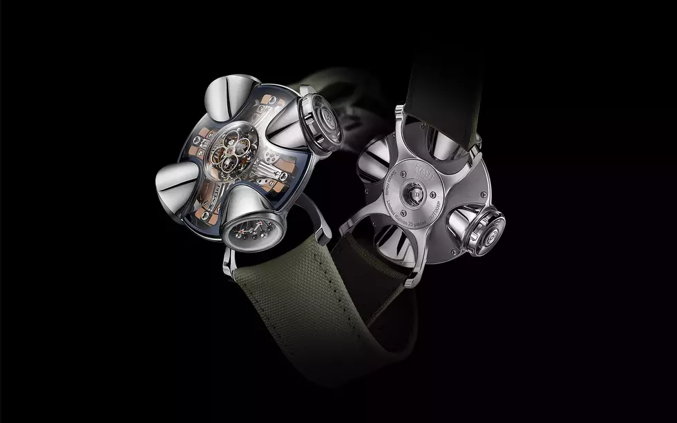 A CENTRAL FLYING TOURBILLON